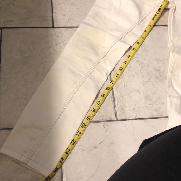 FREE PEOPLE cream textured denim size 26! - Picture 7 of 8